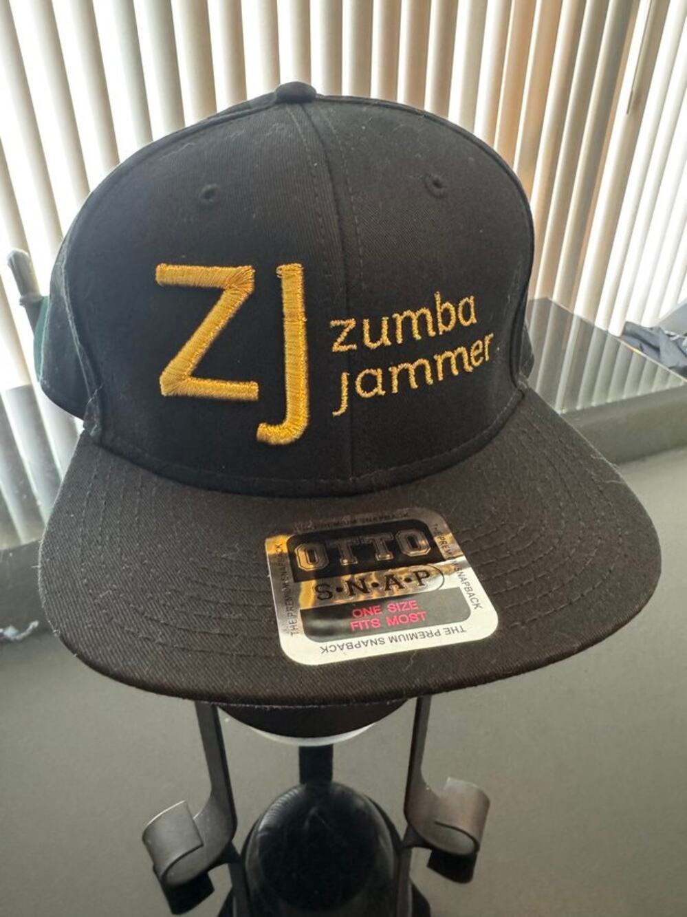 Zumba Jammer ZJ Black Gold Embroidered OTTO Snapback Hat One Size